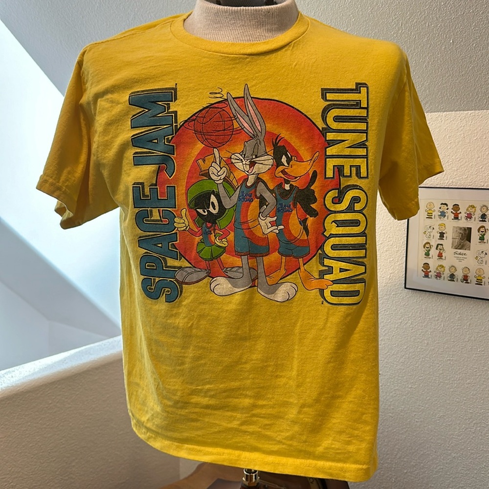 Mens Space Jam/ Tune Squad T-shirt Size XL Yellow